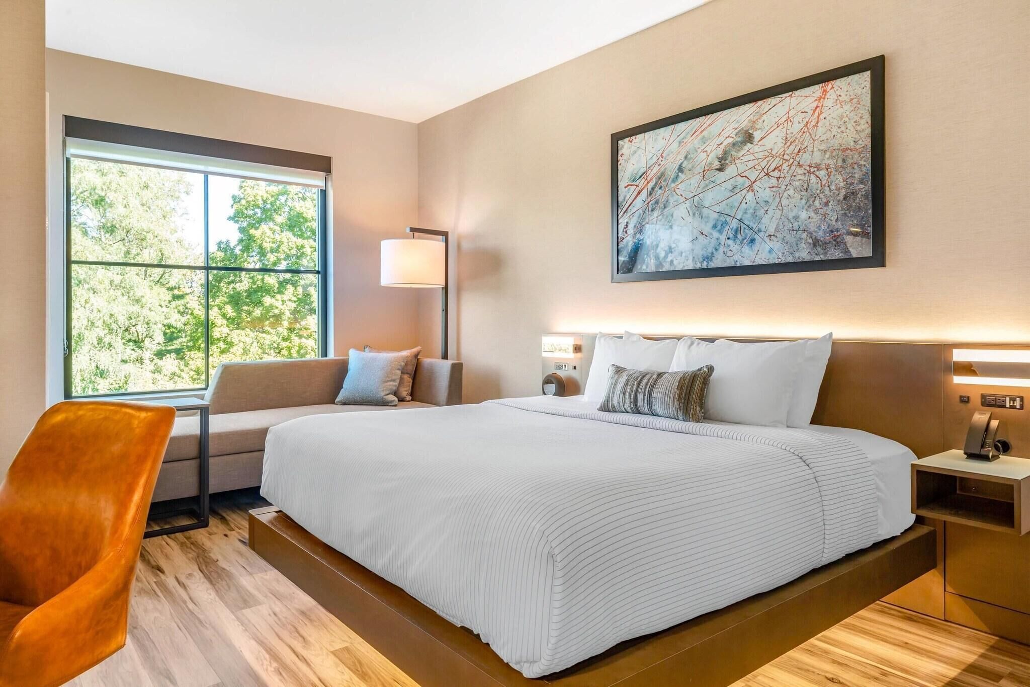 In-room safe, desk, cribs (free), WiFi (free)
