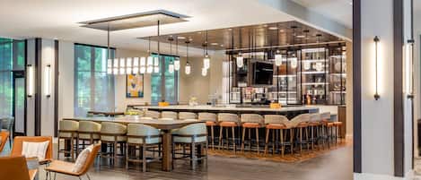 Breakfast and dinner served