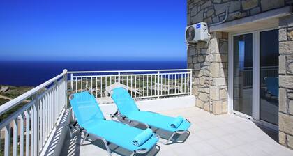 Villa With 180 Degree Sea View - Sleeps 2-6