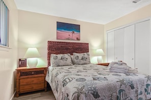 1 bedroom, desk, iron/ironing board, WiFi