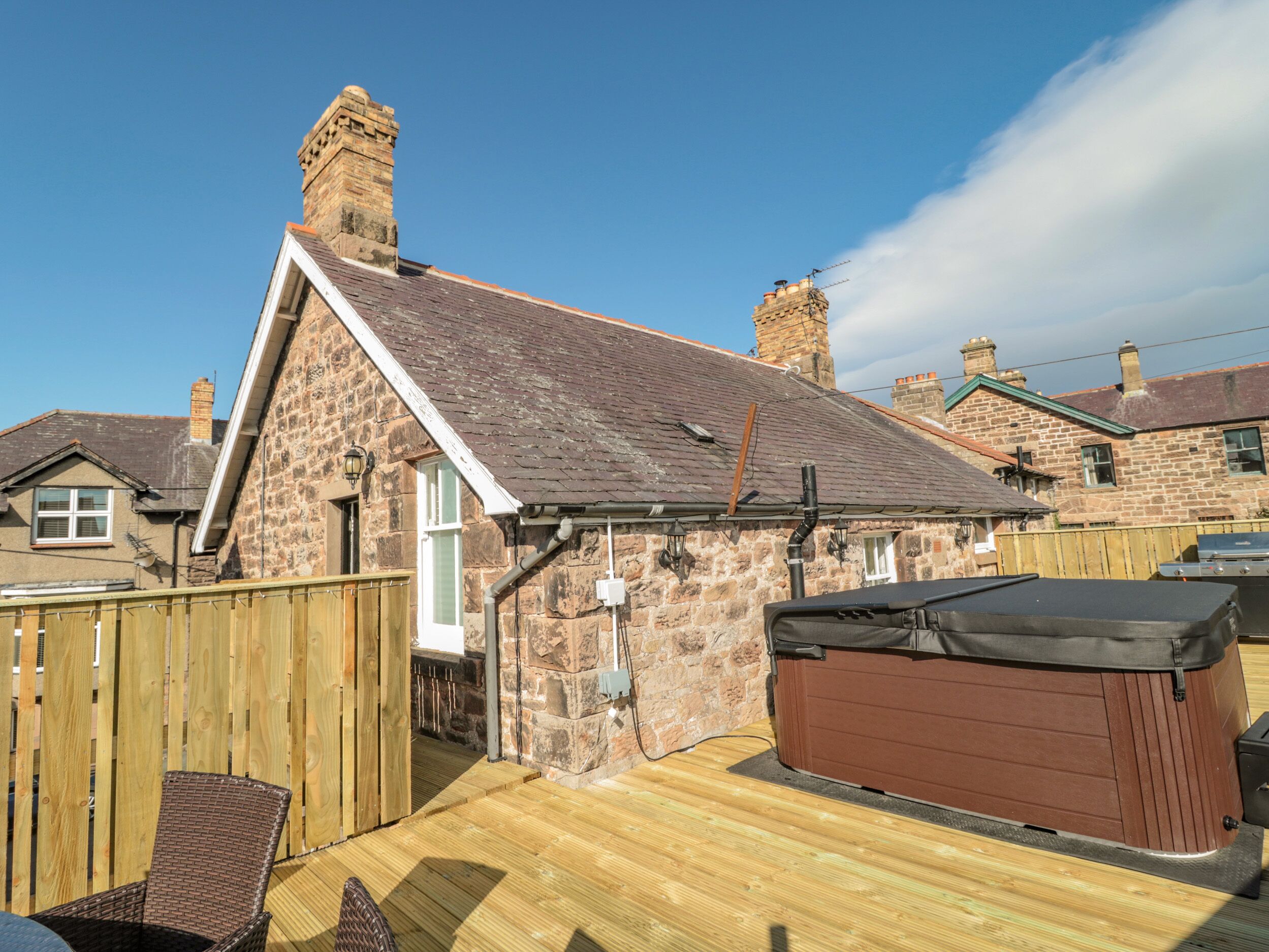 Cottage | Property grounds