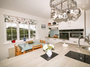 Cottage | Interior - Creekside House (Fowey)