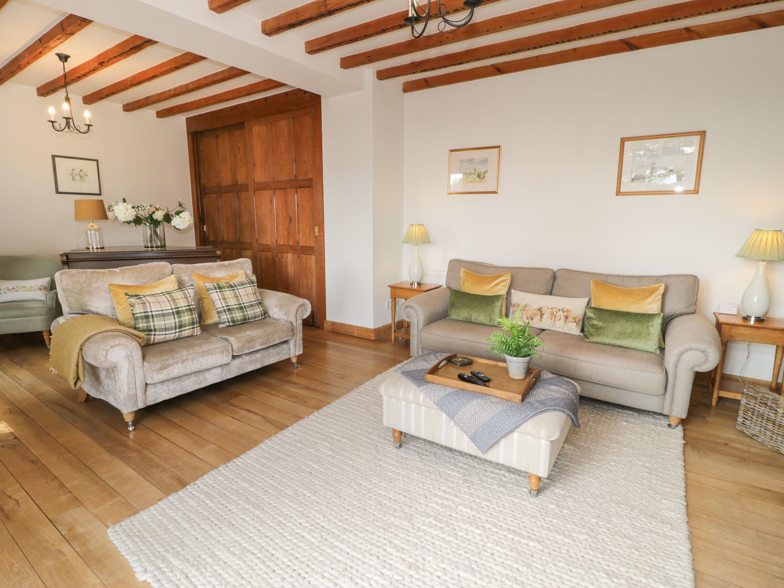 Cottage | 3 bedrooms, individually decorated, individually furnished, free WiFi