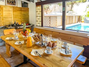 Dining - Holiday home with old Roman flair (Pješcana Uvala)