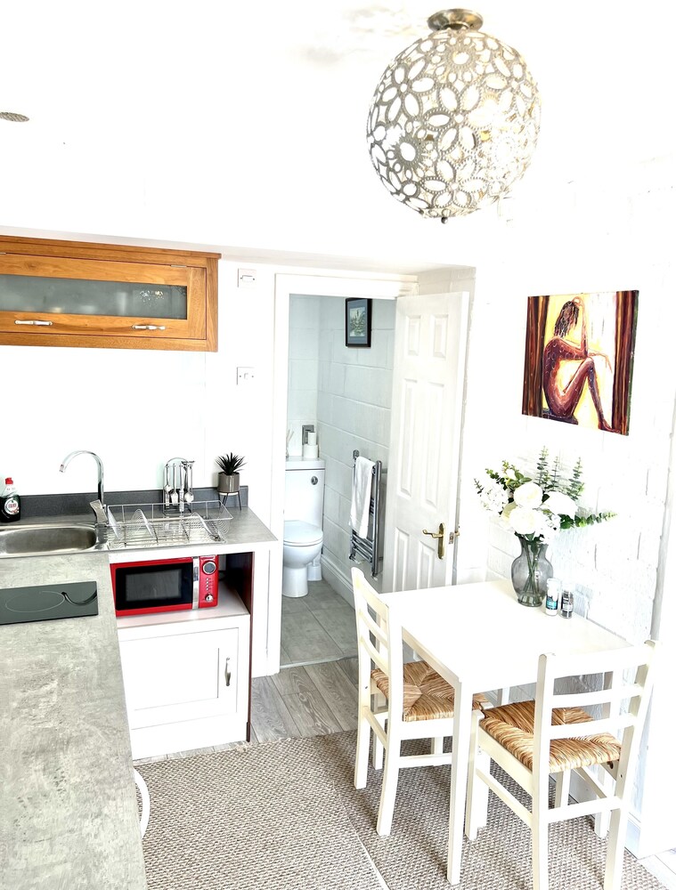Contractors Luxurious Cozy Studio Apartment in MK — photo 22