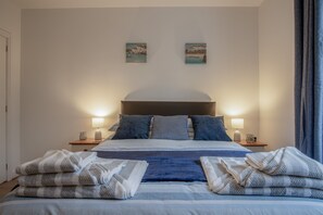 ์ํํธ (1 Bedroom) | ๋ค๋ฆฌ๋ฏธ/๋ค๋ฆฌ๋ฏธํ, ๋ฌด๋ฃ WiFi, ์นจ๋ ์ํธ
