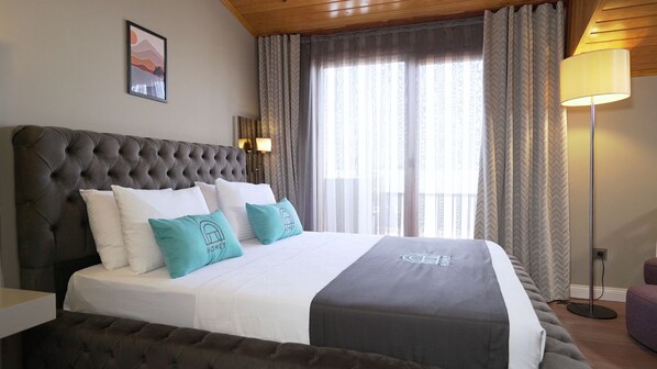 Executive Double or Twin Room | Premium bedding, in-room safe, free WiFi, bed sheets - Homey Airport Hotel (Arnavutköy)