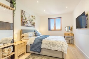 1 habitación, decoración personalizada y muebles diferentes