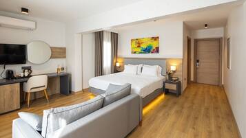 Deluxe-Zimmer | 1 Schlafzimmer, Minibar, Zimmersafe, Verdunkelungsvorhänge