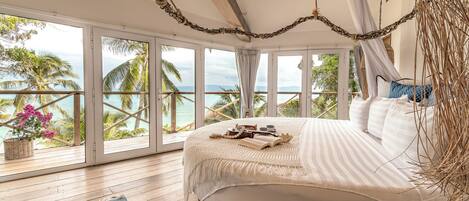 1 bedroom, in-room safe, free WiFi, bed sheets