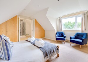 5 室のベッドルーム、客室ごとに異なる装飾、客室ごとに異なるインテリア、WiFi (無料)