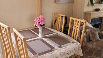 Apartment | Private kitchen | Fridge, microwave, oven, stovetop