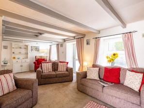Cottage | Living area