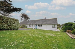 Cottage | Exterior - Dolphins (Wadebridge)