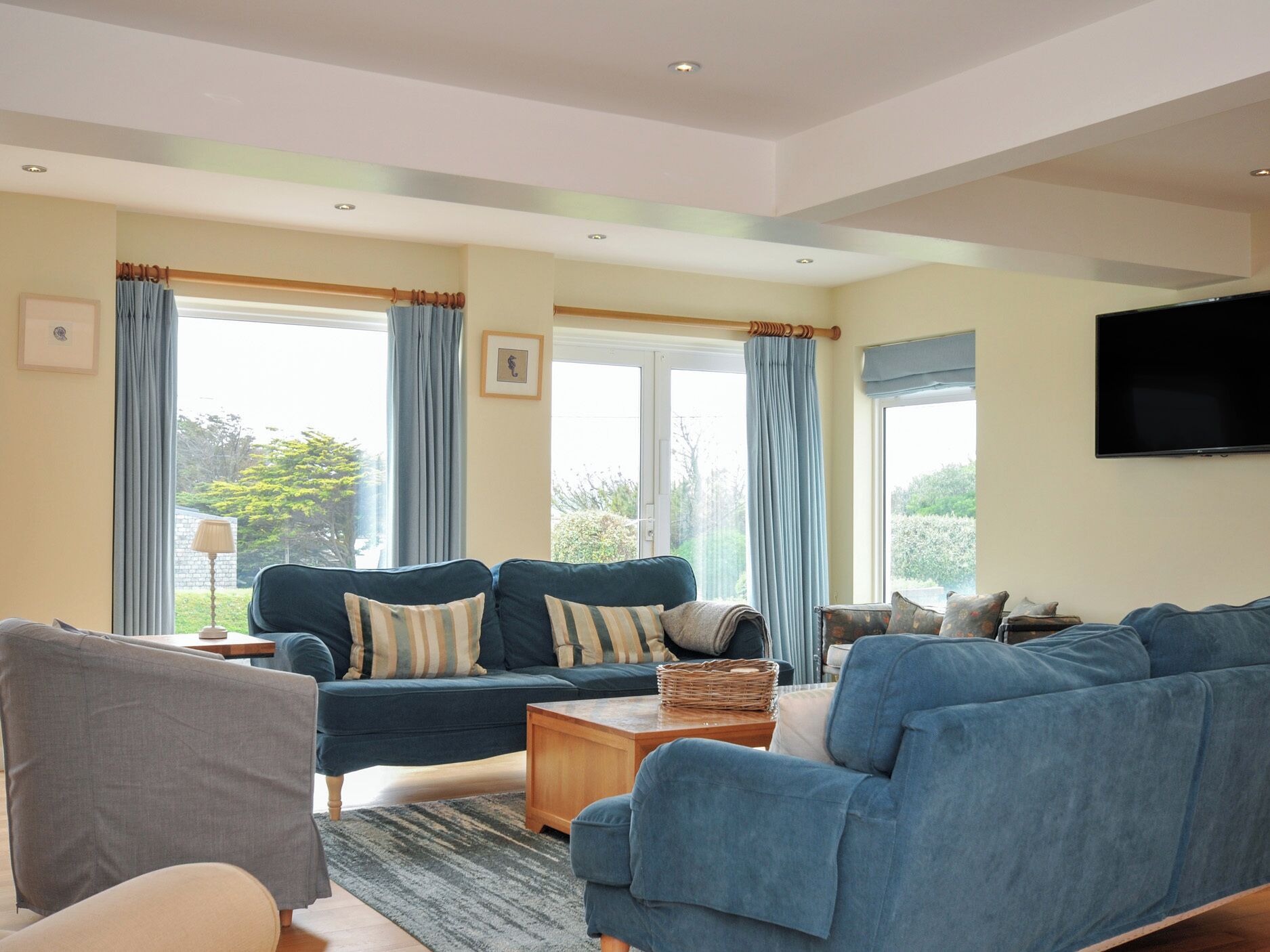 코티지 | 거실 공간