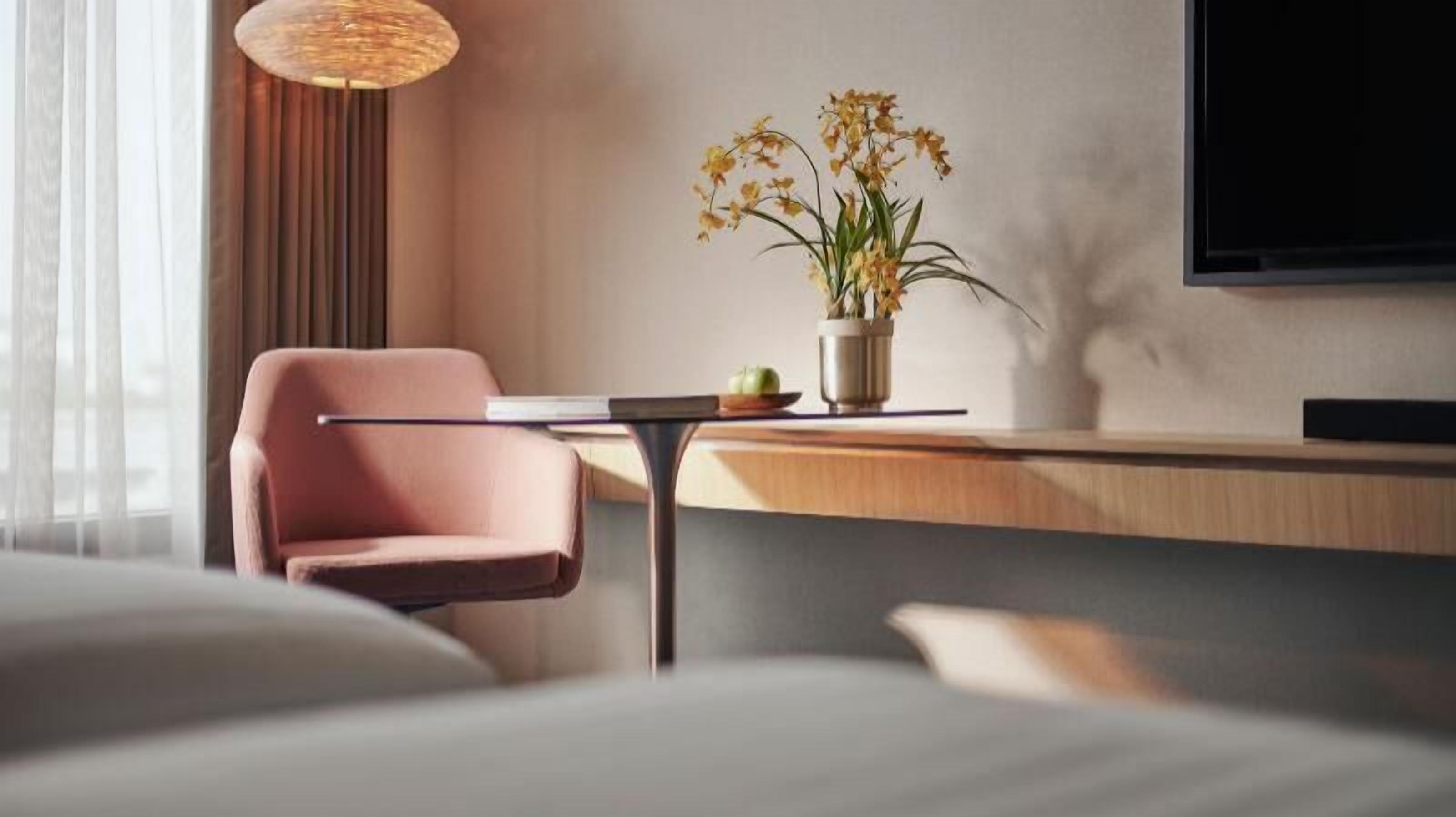 Allergikerbettwaren, Minibar, Zimmersafe, individuell eingerichtet