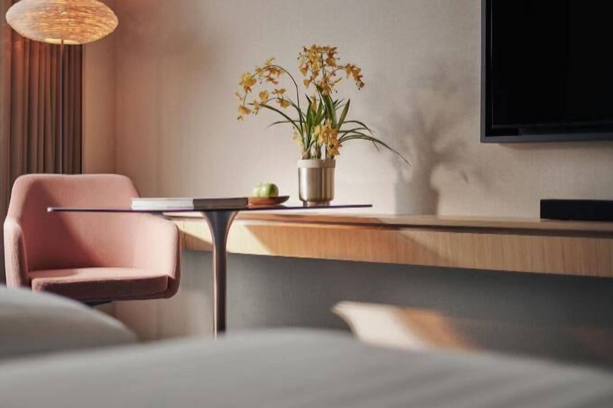 Allergikerbettwaren, Minibar, Zimmersafe, individuell eingerichtet