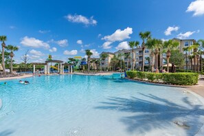 A heated pool - Luxury Mickey Themed in Resort, 2 miles/ Disney (Kissimmee)