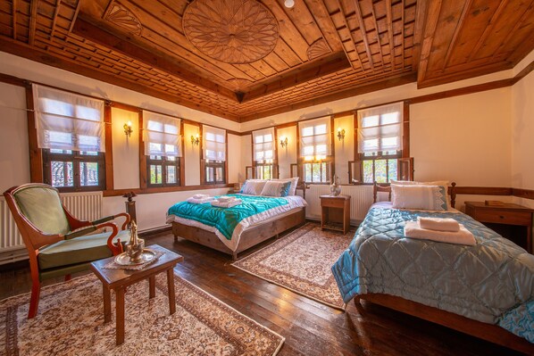 Egyptian cotton sheets, premium bedding, individually decorated - Suleyman Bey Konak (Safranbolu)