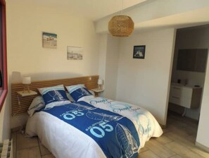 4 Schlafzimmer, Bügeleisen/Bügelbrett, kostenloses WLAN