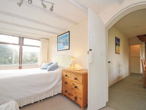 Cottage | 2 bedrooms, individually decorated, individually furnished, free WiFi - Avoca (Wadebridge)