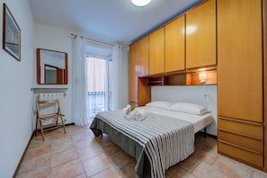 Standard Apartment, 1 Bedroom, Beachside (Casa Dolce Casa Stresa 50m from lake)