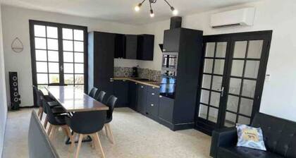 House 14 pers Heated pool center Valras-Plage