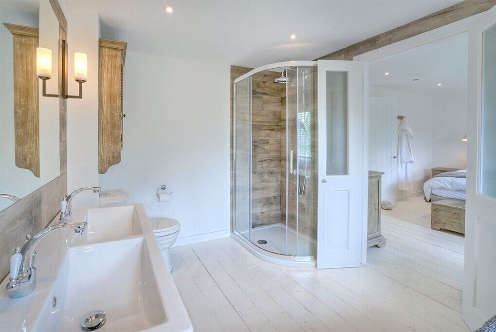 Cottage | Badkamer | Een douche