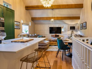 Dining - A luxury barn conversion close to Grizedale Forest & Hawkshead village (Satterthwaite (Nr. Hawkshead))