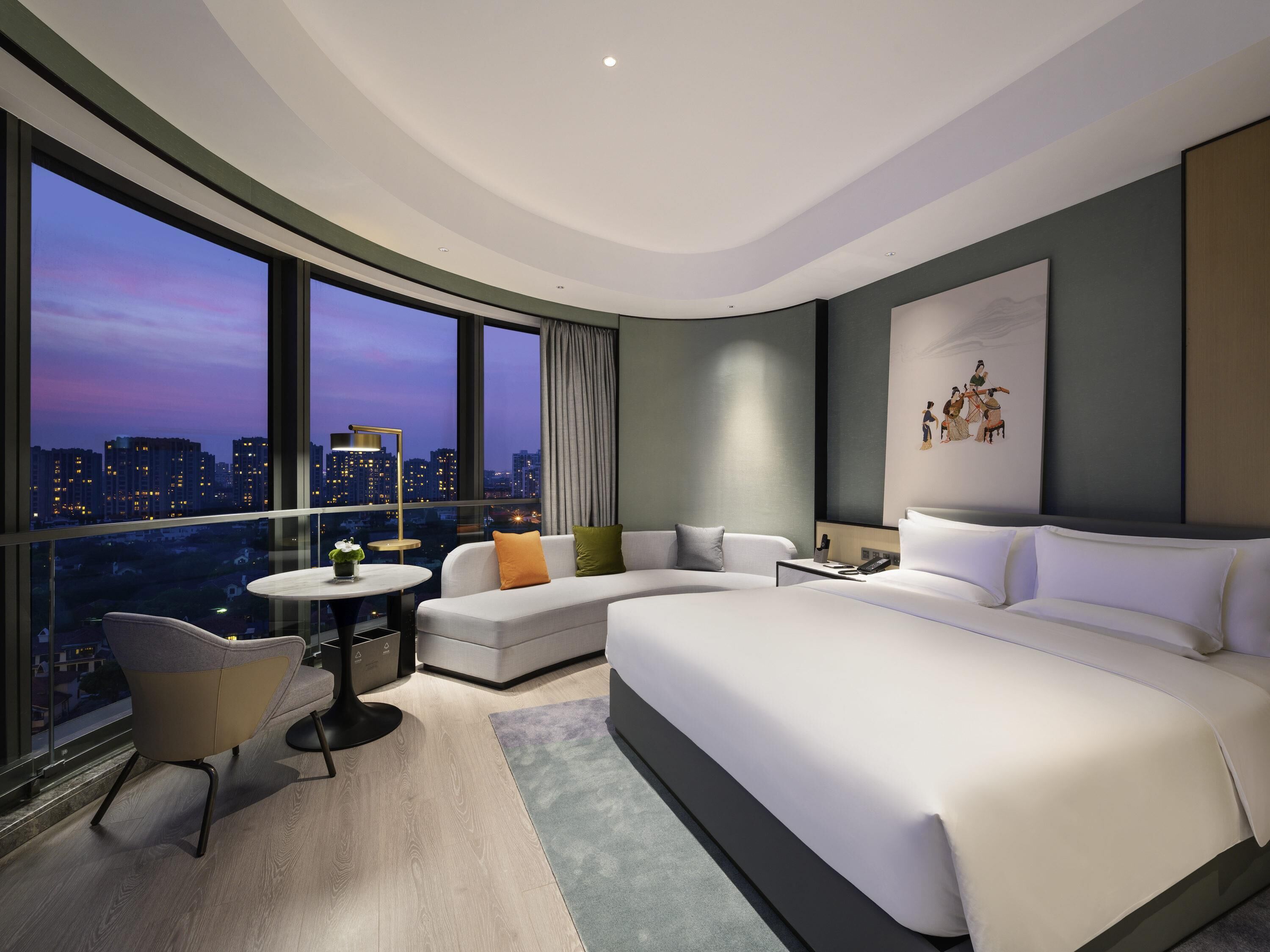 Deluxe Room, 1 King Bed, Lake View | Premium bedding, minibar, in-room safe, soundproofing