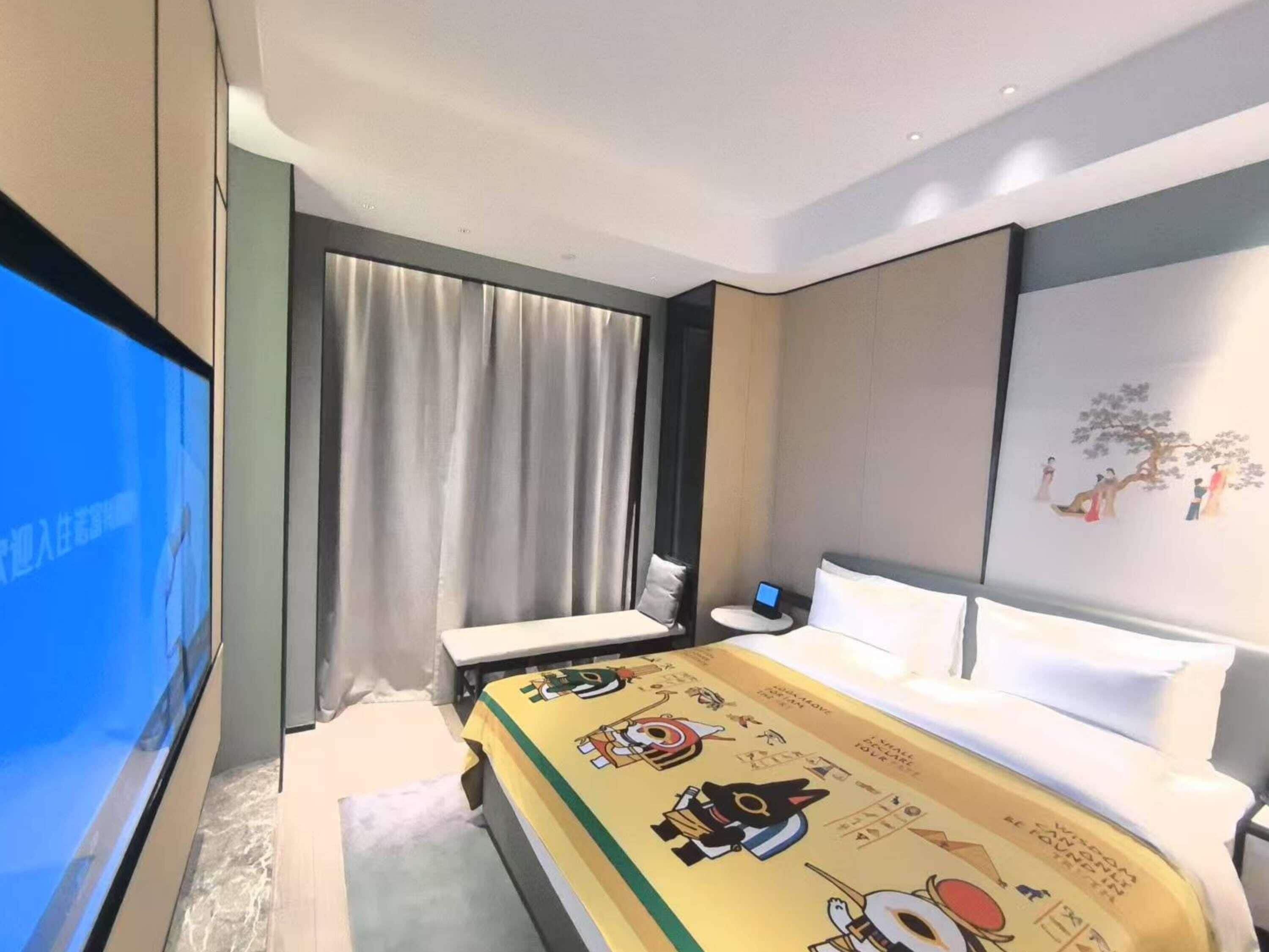 Family Suite, Multiple Beds | Premium bedding, minibar, in-room safe, soundproofing