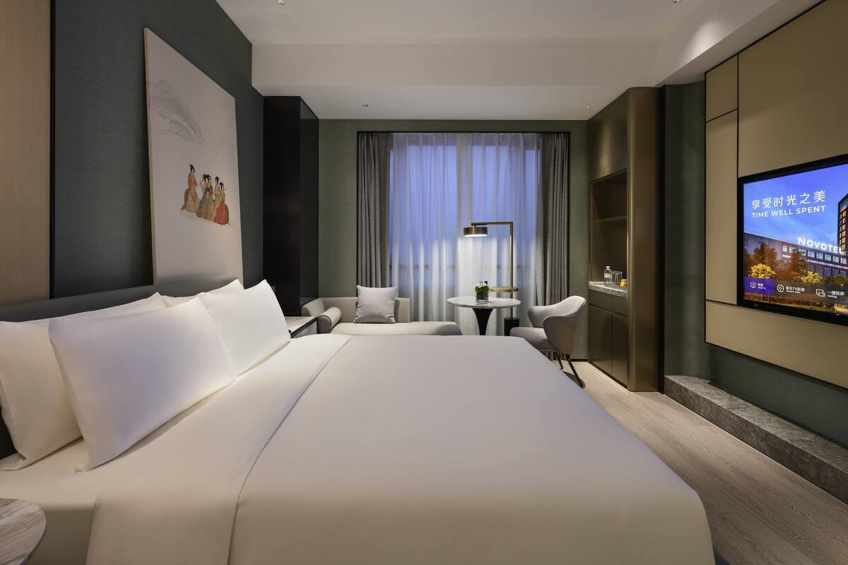 ห้องซูพีเรีย (with one Hollywood Bed Garden side) | เครื่องนอนระดับพรีเมียม, มินิบาร์, ตู้นิรภัยในห้องพัก, ห้องเก็บเสียง