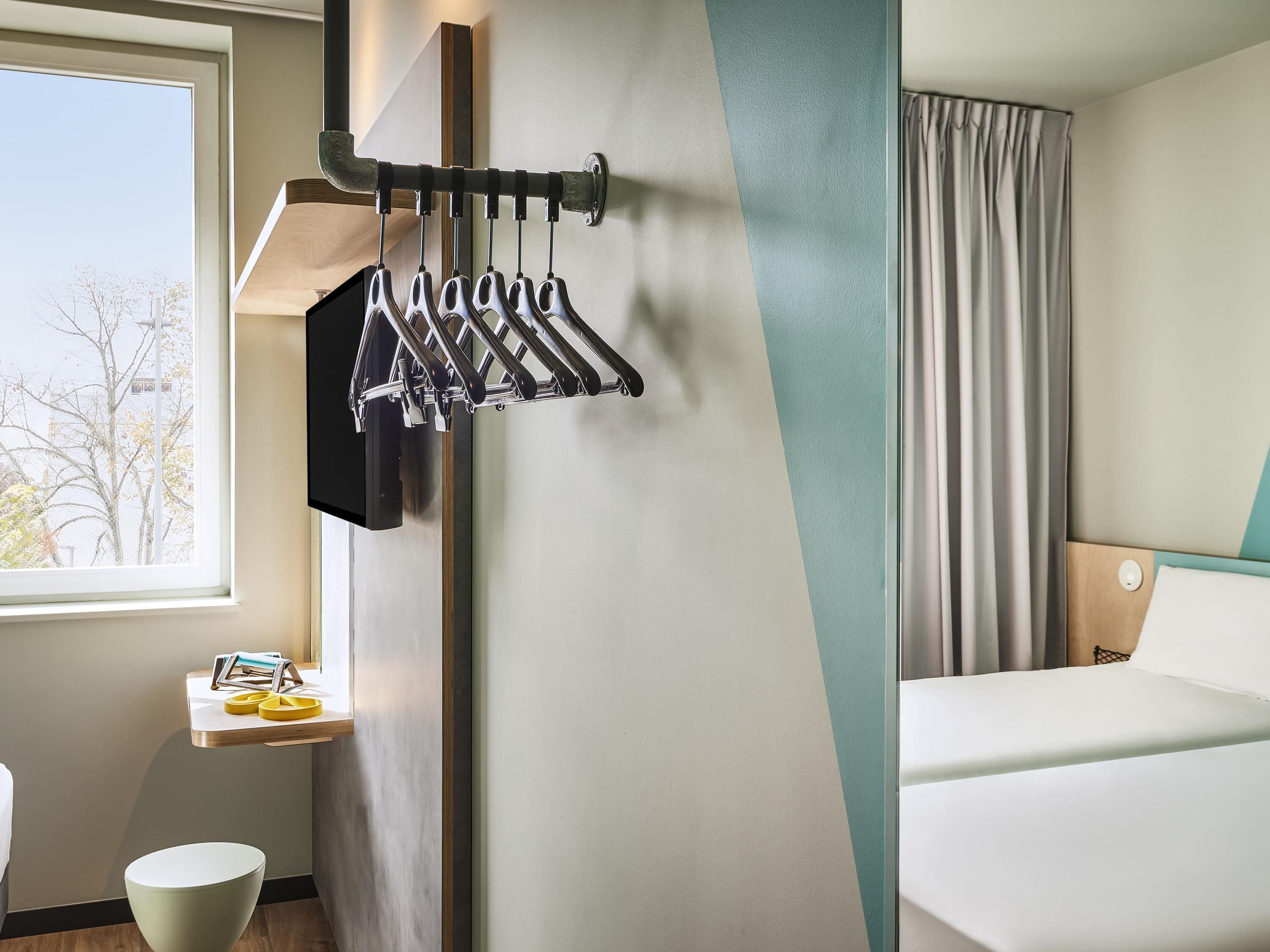 標準客房, 2 張單人床 | 遮光布/窗簾、隔音、熨斗/熨衣板、免費搖籃/嬰兒床