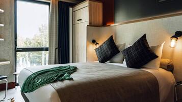 POP Room with One Double Bed and One Single Bed | Premium bedding, desk, blackout drapes, soundproofing