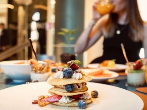 Daily buffet breakfast for a fee
