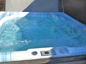 Bañera de hidromasaje exterior