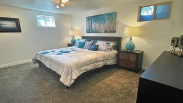 House, Multiple Bedrooms | 7 bedrooms, free WiFi