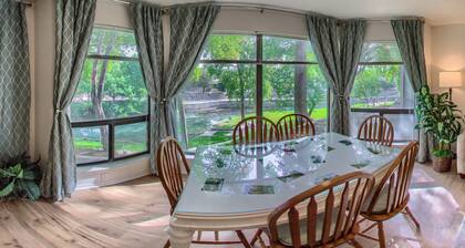 Comal Riverfront, direct access, across from Schlitterbahn, Ground floor!