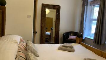 3 عدّة غرف نوم وبديكورات فريدة لكل غرفة وطراز فريد لكل وحدة