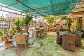 Front of property - ApartHotel Stijovic (Bar)