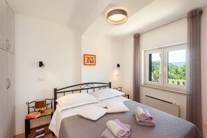 2 Schlafzimmer, Bügeleisen/Bügelbrett, WLAN, Bettwäsche