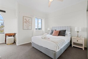1 bedroom, desk, iron/ironing board, WiFi