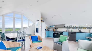 Cottage | Living area