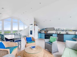 Cottage | Living area | DVD player