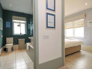 Cottage | Bathroom - The Point (Wadebridge)