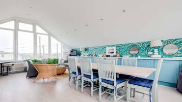 Cottage | Dining