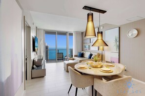 Interior - Coastal Sophistication | Complementary Parking (Hollywood)