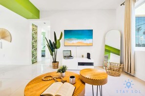 Interior - 2BR Apt- Bay View - Pool - Step To Beach (Hollywood)