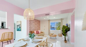 Dining - Free Parking! Loft with Views  | Step To Beach (Hollywood)