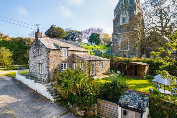 Cottage | Front of property